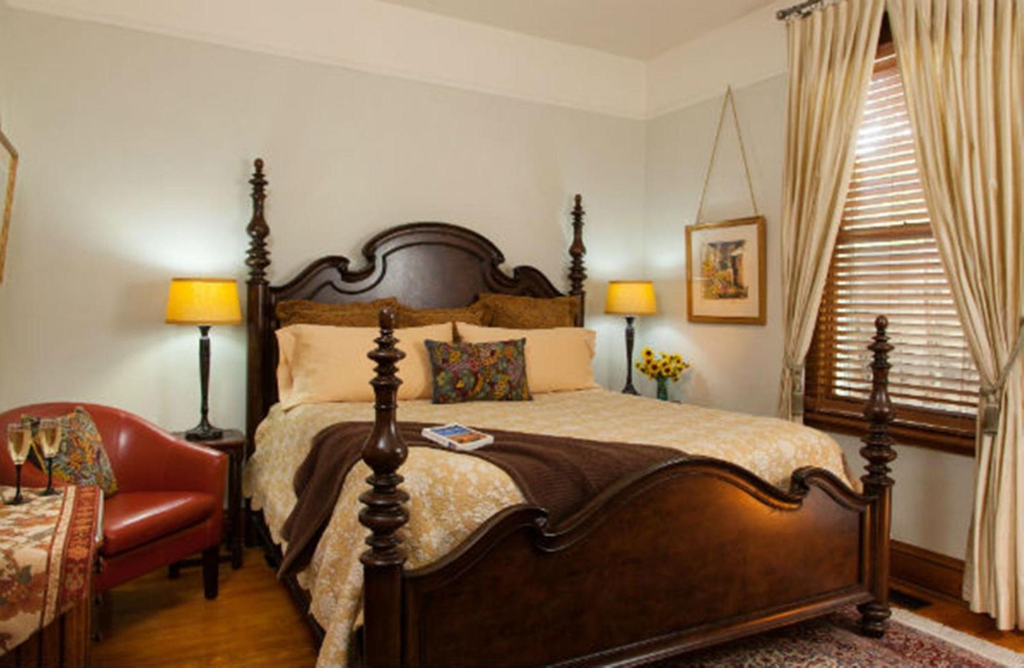 Four Kachinas B&B Inn Santa Fe Zewnętrze zdjęcie